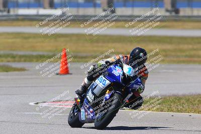 media/Apr-23-2022-Fastrack Riders (Sat) [[cb2d6ae73d]]/LEVEL 4/1PM TURN 6 OUTSIDE/